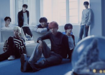 ENHYPEN RE-ENTERS TOP 10 OF BILLBOARD 200
