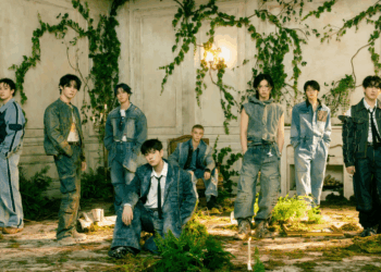 STRAY KIDS GET REAL IN LATEST JAPANESE MINI ALBUM ‘HOLLOW’
