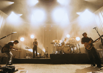 WAVE TO EARTH ROCKS THE FILLMORE IN DETROIT